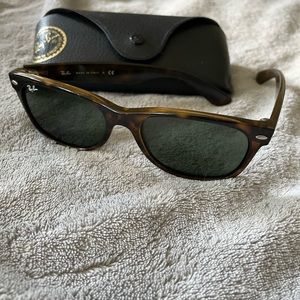 Ray-Ban Tortoise Wayfarer Sunglasses